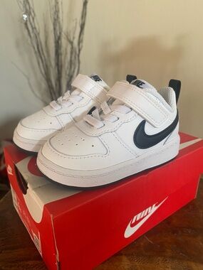 NEW Nike Court Borough Low 2 (TVD)Toddler Sneakers Size 4C White Black